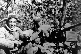 志愿军缴获一车咖啡粉，将其误作“路标泥”，首长看到作何反应？图片