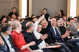 马云：企业家是英雄主义，浪漫主义，现实主义和理想主义的结合图片