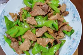 广东媳妇的家庭晚餐，六个菜花了不到50块，这生活水平怎样？图片