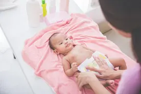 央视曝光“毒纸巾”，比拖把还脏，很多人还喜欢囤图片