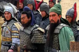 笑谈刘备关羽张飞武学渊源：他们做买卖的同时，也练成了独门武功图片