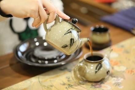 麻雀虽小，但它玩的却是整个天空  #哲理
