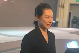 41岁体操皇后刘璇近况，生完二胎老太多，身材发福腹部臃肿图片