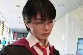 “许可馨事件”进展：梳理事件来龙去脉，到底谁在背后给她撑腰？图片