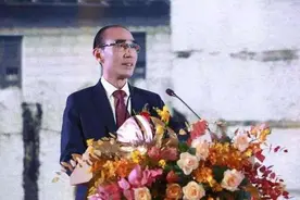 低调的福建首富：靠做“山寨”产品发家致富，赚了660亿身家图片