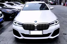 实拍：宝马530Li外观似7系，内饰惊艳，上市2个月开始优惠图片