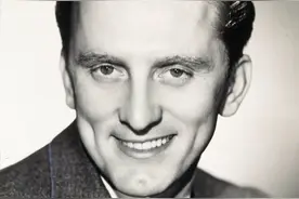 好莱坞最老的硬汉，柯克·道格拉斯图片