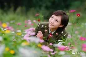 退伍女兵邓菡：用艺术诠释“魅力雅女”图片