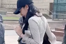 热巴被虫子吓到跳脚，杨洋“问号脸”，网友：没有心疼甚至想笑图片