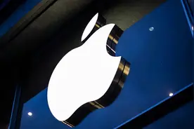 苹果正式推送iOS15.1.1系统，iPhone12和13系列机型建议更新图片