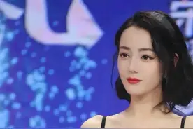 肩膀上突出的骨头是什么骨图片