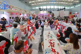 融媒体粉丝狂欢节现场火爆 主播粉丝零距离互动图片