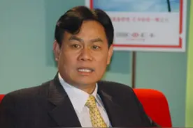 丽水首富黄巧灵：放弃铁饭碗，借两千元创业，因一幅画建宋城帝国图片