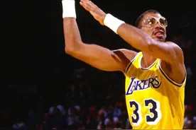 NBA历史上入选全明星次数达到10次及以上的都有哪些超级巨星？图片