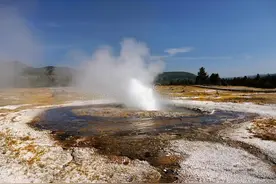 小学一年级语文上册同步生字书写书法13：木林土力图片