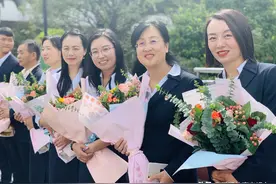 2019教师节：晓东小学自制贺卡  1500名学生共祝老师节日快乐图片