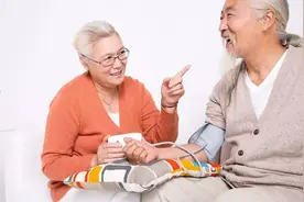 “假带娃”不如不带娃？过来人直言：宁可辞职，也别让公婆带孩子图片