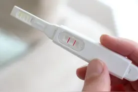 怀孕前三个月能不能告诉别人？图片