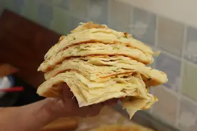 烙饼的正确做法，掌握好诀窍，外酥里软层次分明，我家一周做3次图片
