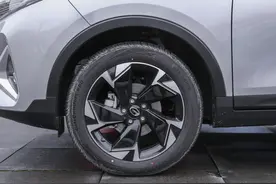 8万级高性能SUV，传祺GS3品质公认行业第一，配置高油耗低图片