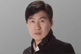 他曾是《乡爱》系列导演，婚内出轨被赵本山封杀，38岁消失娱乐圈图片