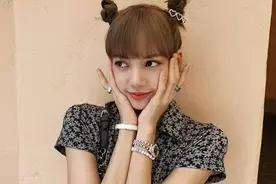 人间芭比LISA：可盐可甜可辣，让人有初恋的感觉图片