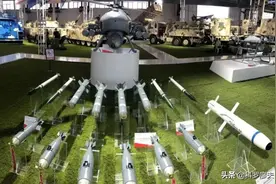 075两栖舰配40架金雕无人机，能打残一个装甲师，还要什么卡-52K图片