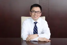 刘强东最重要的贵人，并不是风投女王徐新，而是这个河南的张磊图片