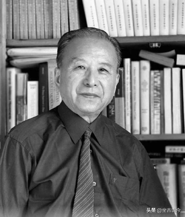 5月20日,眼科泰斗,104岁的夏德昭先生去世;5月21日,原故宫副院长文博