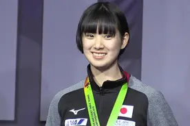 日本乒坛又出美女球员，曾打破国乒垄断的长崎美柚，与张本智和一同庆生，却为宇田幸矢怀孕？图片