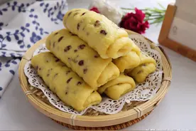南瓜是个宝，加1碗面粉做成南瓜卷，香甜松软，比馒头花卷还好吃图片