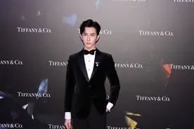 于朦胧的恋情曝光，揭露了大多数男人的择偶偏好，真扎女人心图片