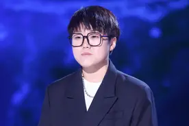 《好声音》5强出炉，男选手全部淘汰，李克勤队的2个女生很争气图片