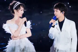 萨顶顶：“天籁之音”，献唱中秋晚会惹争议，网传90分钟闪婚图片