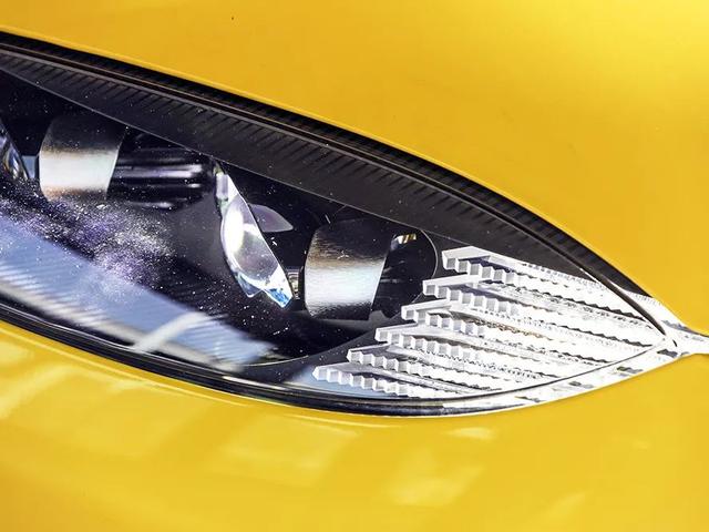 深度 | 柠檬雪糕，阿斯顿·马丁 V8 Vantage