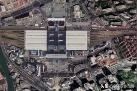 航拍动车D952次（上海至成都东）各车站，途经合肥和汉口图片