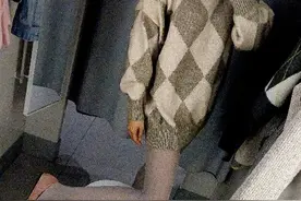 为什么越来越多的人喜欢穿长筒袜呢？图片