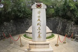 许世友谈飞檐走壁：那有啥了不起，我在少林寺时常练这个动作图片