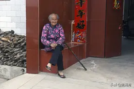 山西农村98岁长寿老人生活有规律，能自理还给儿子做饭图片
