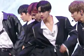 2018MAMA香港，Wanna One表演Brun It Up帅气亮相引爆气氛视频封面