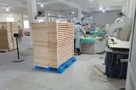 汗流浃背忙生产  热火朝天赶工期——山东海声音科教仪器有限公司木工生产车间见闻录图片