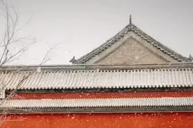 我慢慢地听，雪落下的声音图片
