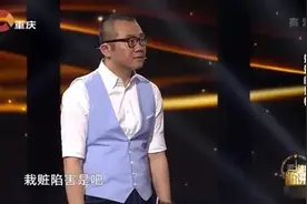 叔叔过生日，母亲居然让儿子管叔叔叫爸爸，儿子一句话逗乐全场图片