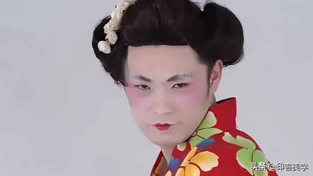 男穿女装就是伪娘么