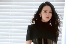 李沁的腰围只有57，还没黄景瑜的腿粗，网友：这俩体型差太好磕了图片
