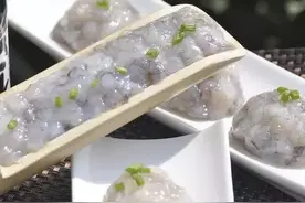 做虾滑，别把虾头扔，少了它鲜味少一半，试试这做法，虾肉鲜嫩滑图片