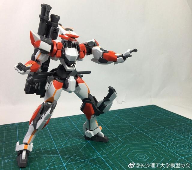 宅客模玩原创测评：青岛社 1/48 烈焰魔剑 测评（素组+展示部分）