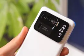 超大底1英寸，夏普AQUOS R6和小米11 Ultra，谁是最强拍照手机？图片