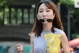 调皮的美女，张扬着个性的时尚美，眼前一亮图片