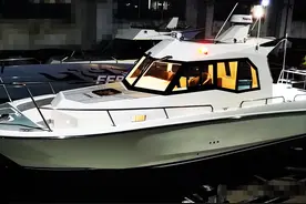 又双叒叕出新船了！搭载500马力的引擎追击鱼群，FMA FFB 360海钓艇图片